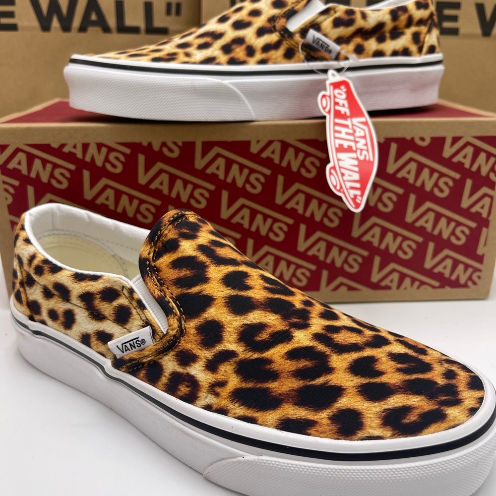 Vans WMNS Leopard Print Women's Slip-On Shoes Classic Slip-On (Leopard) Black/Tr - Picture 11 of 16